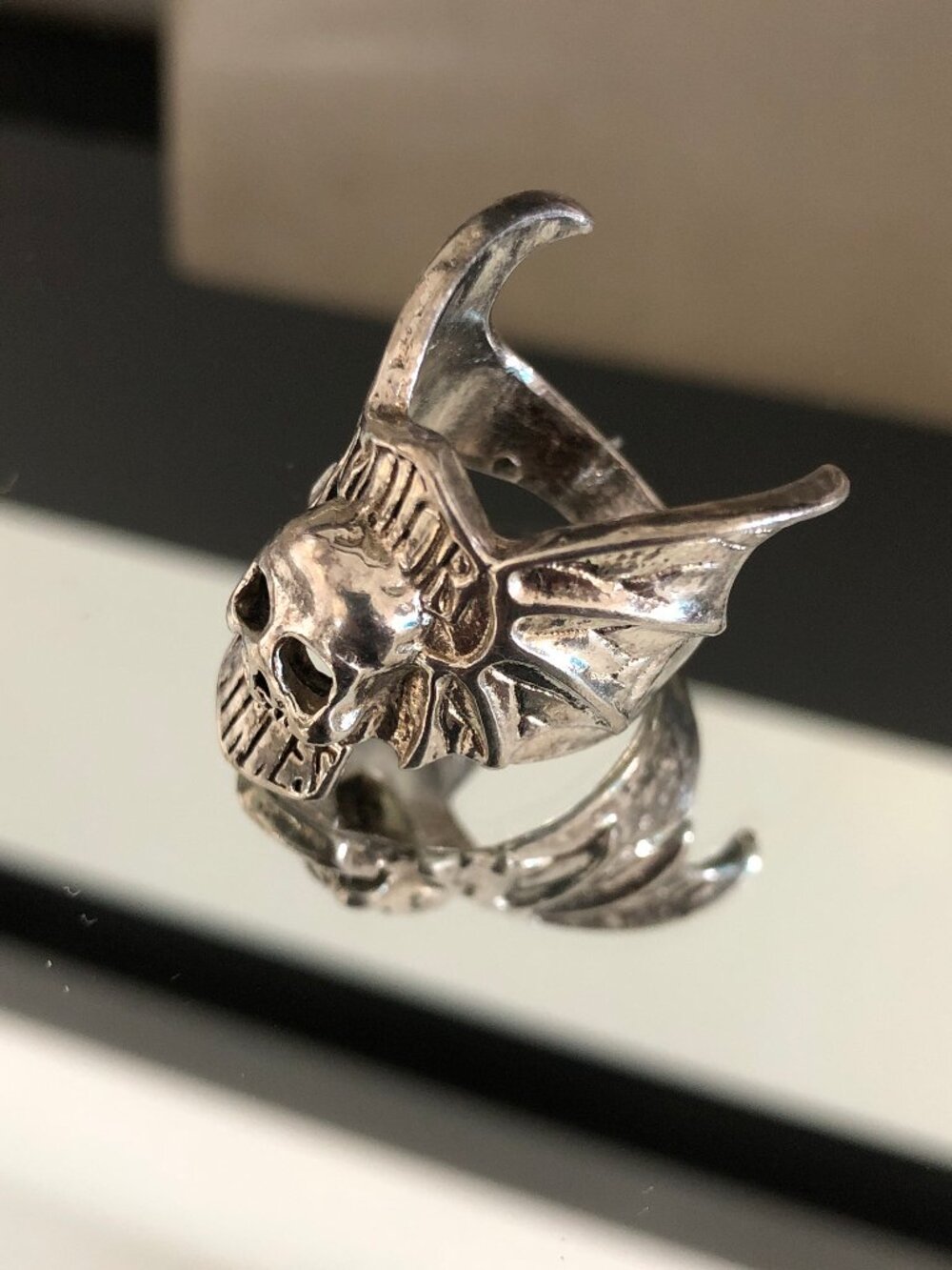 Vintage Unisex Silver Toned Motor Cycles Skull Ring - Picture 4 of 13